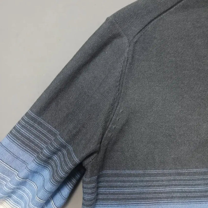 [BUNJANG] Perry Ellis Gradient V-neck Knit Sweater / [L] 페리엘리스 그라데이션 브이넥 니트