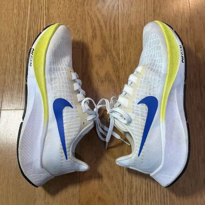 [BUNJANG] Nike Air Zoom Pegasus 37 White Blue Green Sneakers / 203) 나이키 에어 줌 페가수스 37 화이트 블루 그린 250