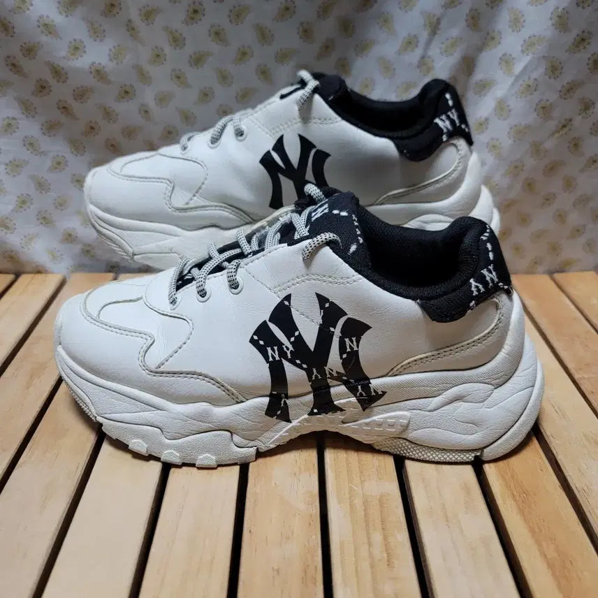 [BUNJANG] MLB Big Ball Chunky Ugly Shoes (230) / MLB 빅볼 청키 운동화 어글리슈즈 230