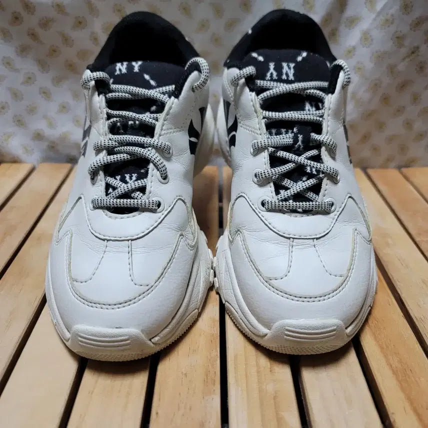 [BUNJANG] MLB Big Ball Chunky Ugly Shoes (230) / MLB 빅볼 청키 운동화 어글리슈즈 230