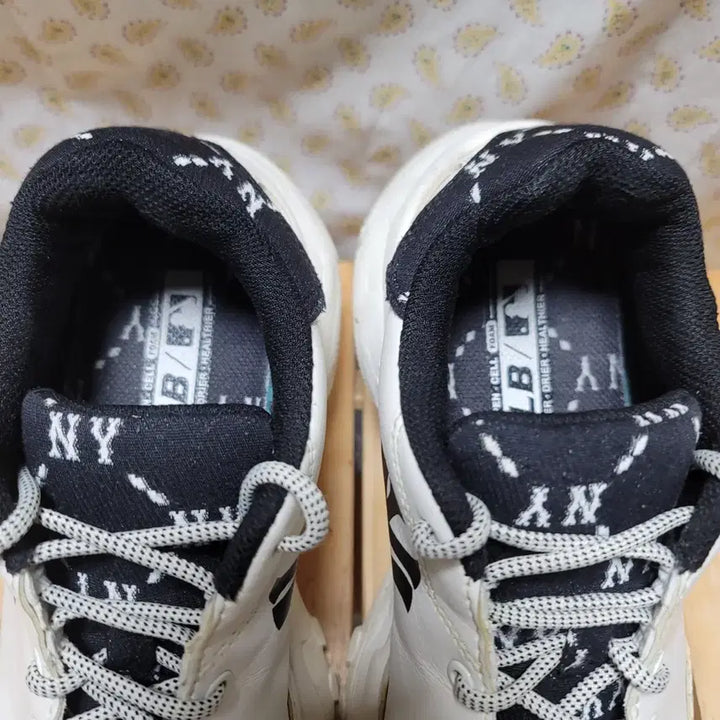 [BUNJANG] MLB Big Ball Chunky Ugly Shoes (230) / MLB 빅볼 청키 운동화 어글리슈즈 230