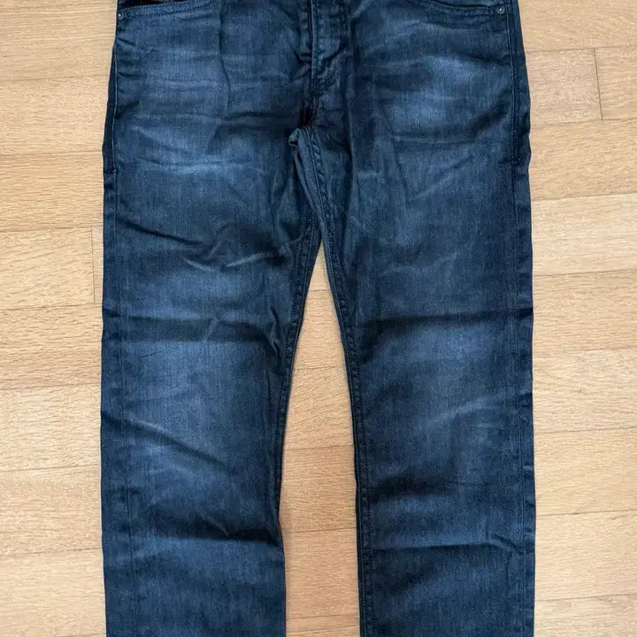 [BUNJANG] Diesel Thommer 082at Jeans / 디젤 청바지 thommer 082at