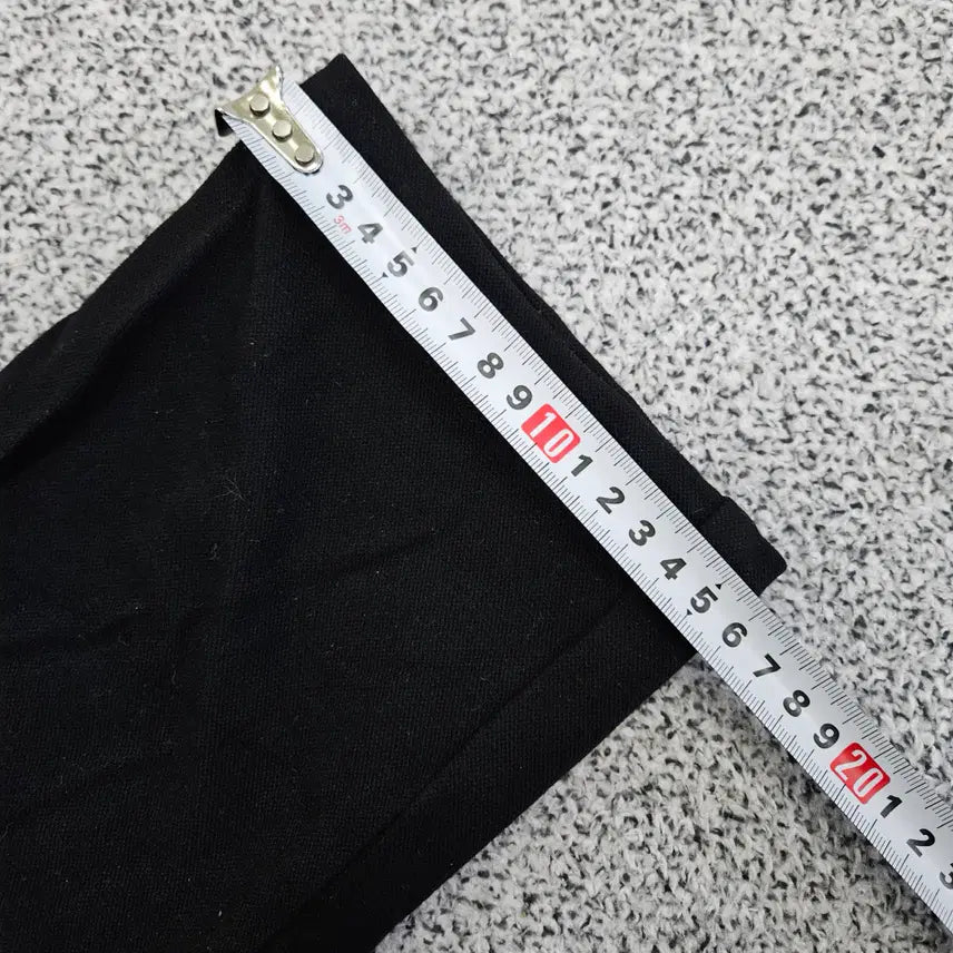 [BUNJANG] Lacoste Embroidered Logo Chino Pants / 34 라코스테 자수로고 블랙 치노 팬츠 0123Y2