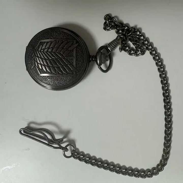 [BUNJANG] Attack on Titan Levi Pocket Watch / 진격의 거인 리바이 회중시계