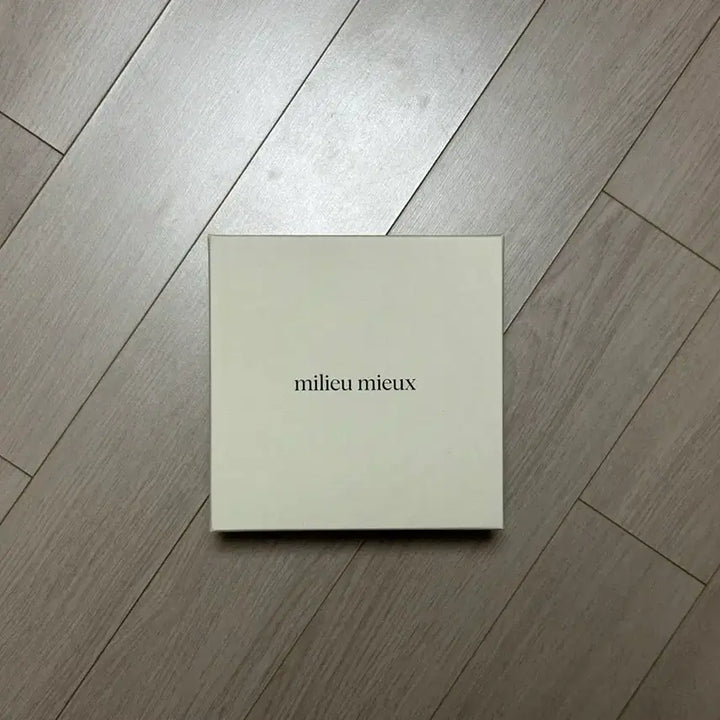 [BUNJANG] milieu mieux Mini Crossbody Bag - Butter Yellow / [ 새상품] milieu mieux 밀리유미유 미니 크로스백 버터옐로우