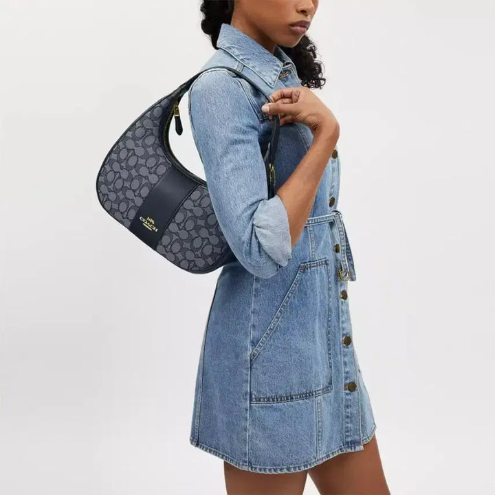 [BUNJANG] Coach Carmen Hobo Shoulder Bag / 코치 카르멘 숄더백 호보백
