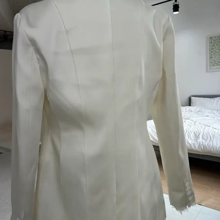 [BUNJANG] Kim Jisoo White Jacket / 킴지수 화이트  자켓