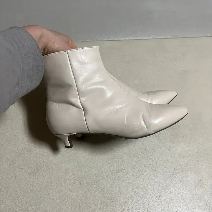 [BUNJANG] Rockport Ivory Ankle Boots (245) / 락포트 아이보리 앵클 부츠(245)