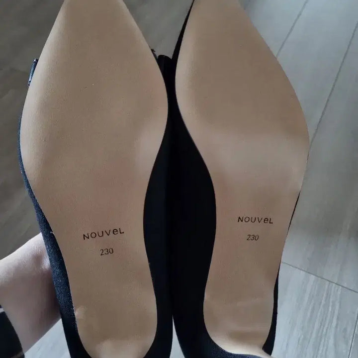 [BUNJANG] Stiletto Heels with Ribbon Detail / 리본장식 스틸레토힐 미착용 새상품