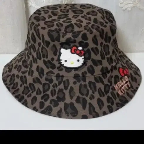 [BUNJANG] Hello Kitty Leopard Bucket Hat / 헬로키티 레오파드 버킷햇 모자