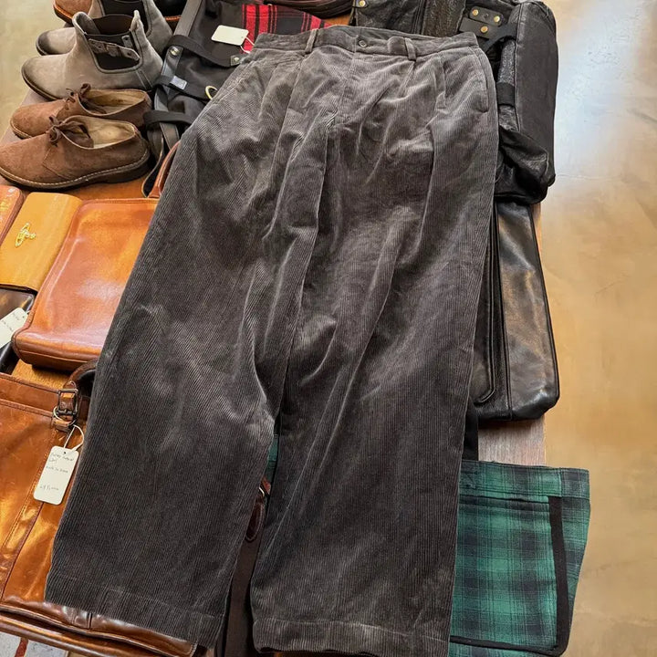 [BUNJANG] 90s Issey Miyake Cotton Label Charcoal Grey Corduroy Pants / 90S 이세이미야케 코튼라벨 차콜 그레이 코듀로이 팬츠 바지 34