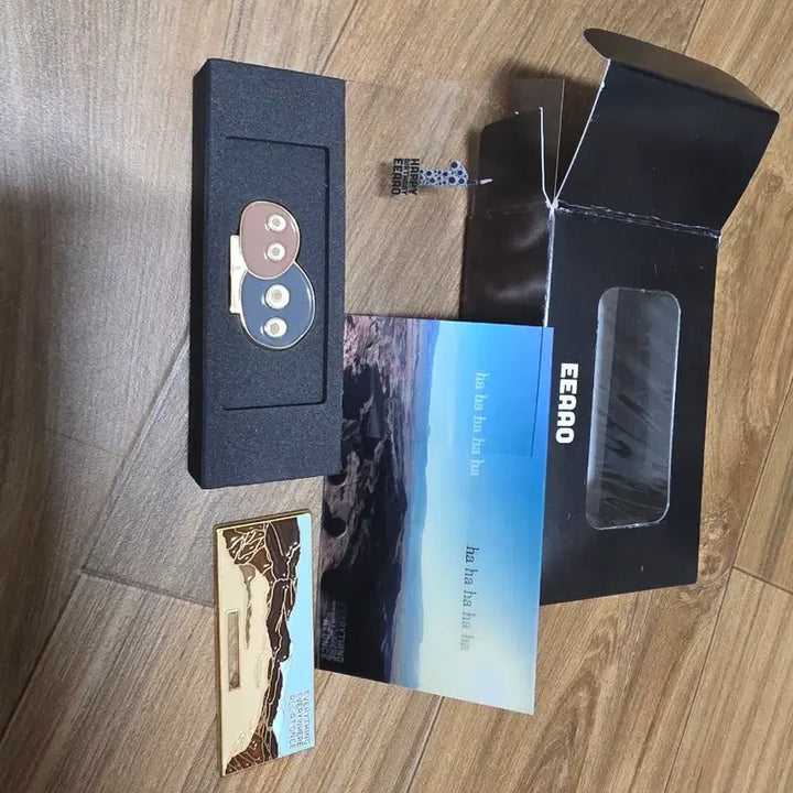 [BUNJANG] Everything Everywhere All at Once Panorama Golden Stand and Bagel Keyring / 에브리씽에브리웨어올앳원스 첫돌 파노라마 골든 스탠드 ,  베이글 키링