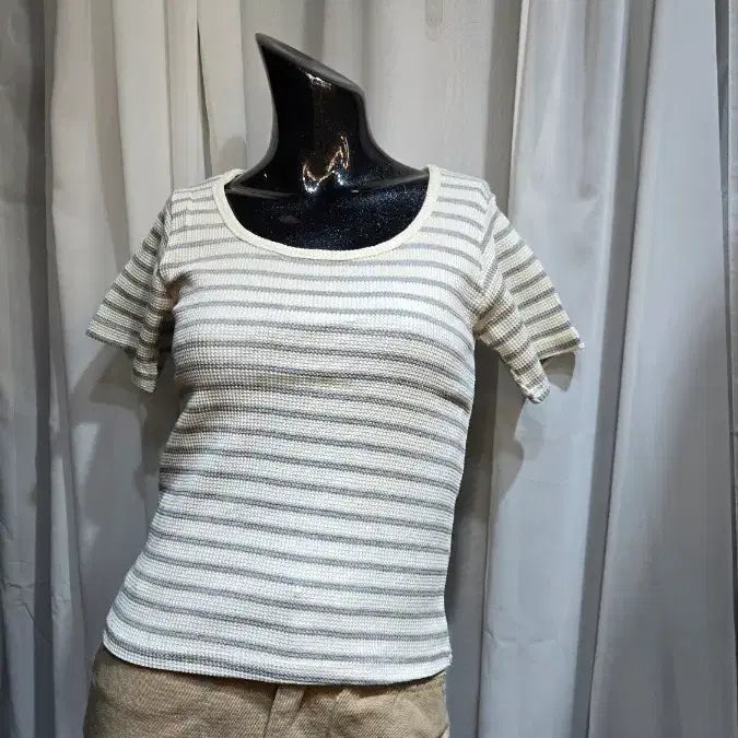 [BUNJANG] Gray Stripe Fitted T-shirt / 그레이 스트라이프 반팔