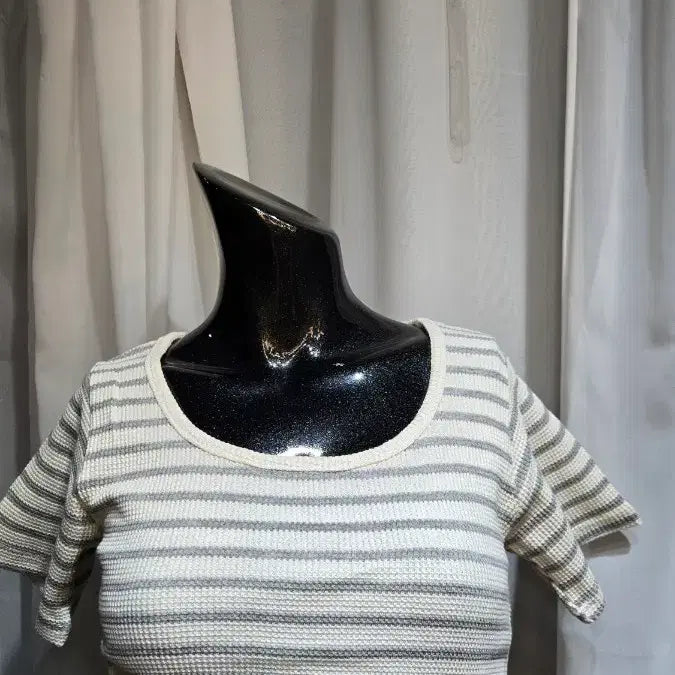 [BUNJANG] Gray Stripe Fitted T-shirt / 그레이 스트라이프 반팔