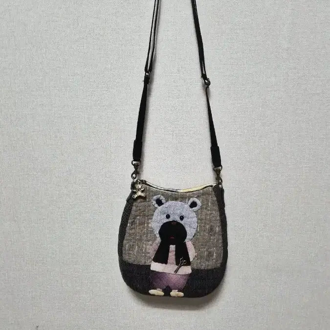 [BUNJANG] Handmade Bear Crossbody Bag / 핸드메이드 곰돌이 크로스백 가방
