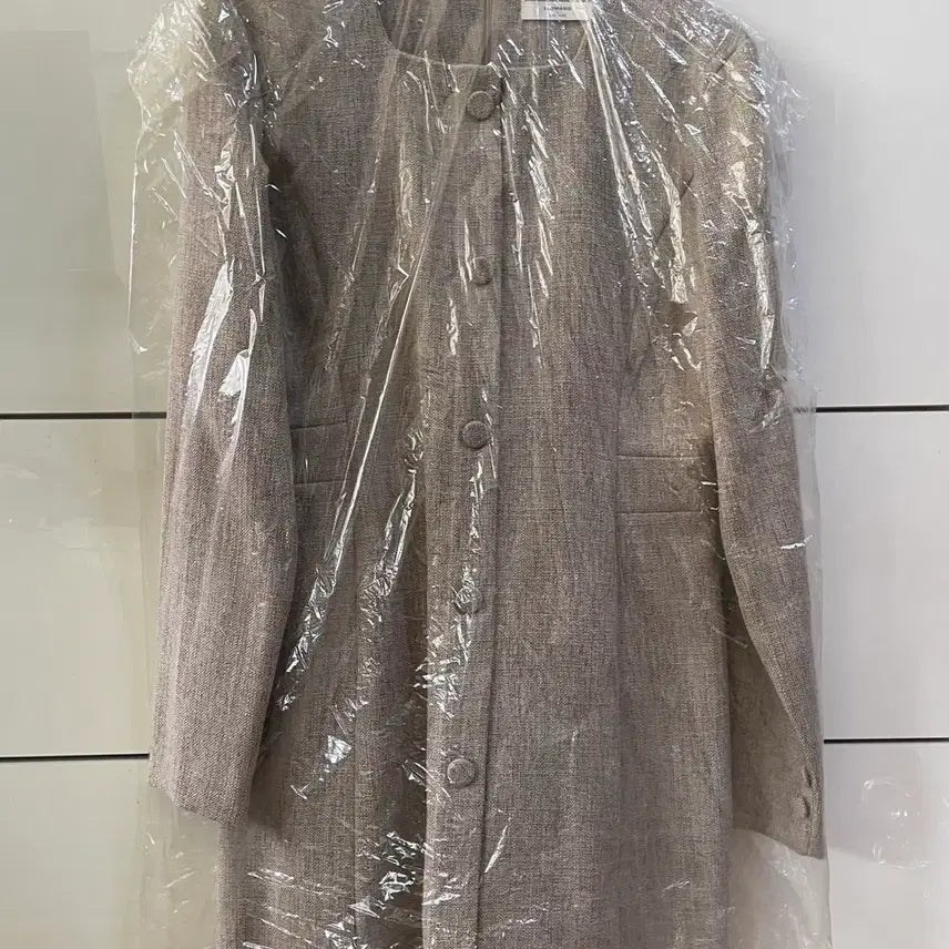 [BUNJANG] Slow and Made Matte Tweed Line One-Piece Dress / (미착용, 새상품) 슬로우앤드 made. 매트 트위드 라인원피스