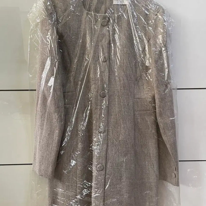 [BUNJANG] Slow and Made Matte Tweed Line One-Piece Dress / (미착용, 새상품) 슬로우앤드 made. 매트 트위드 라인원피스