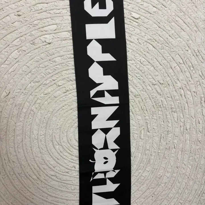 [BUNJANG] Thornapple Black and White Slogan / 쏜애플 검흰 슬로건