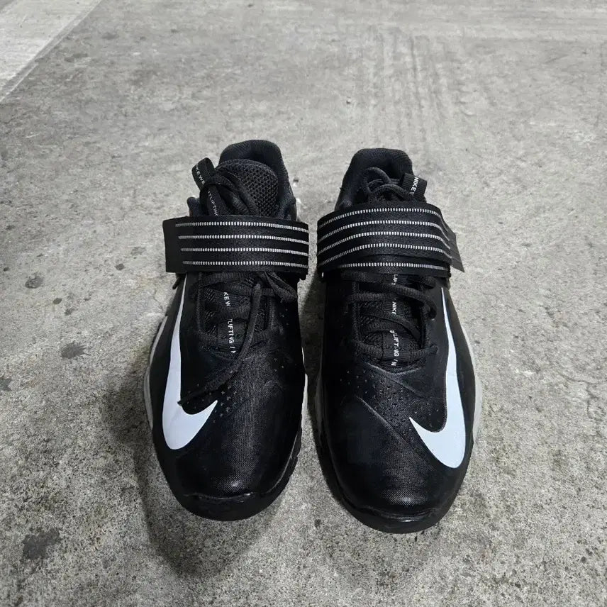 [SOLD OUT] 나이키 사발레오 역도화 사이즈 265 팝니다