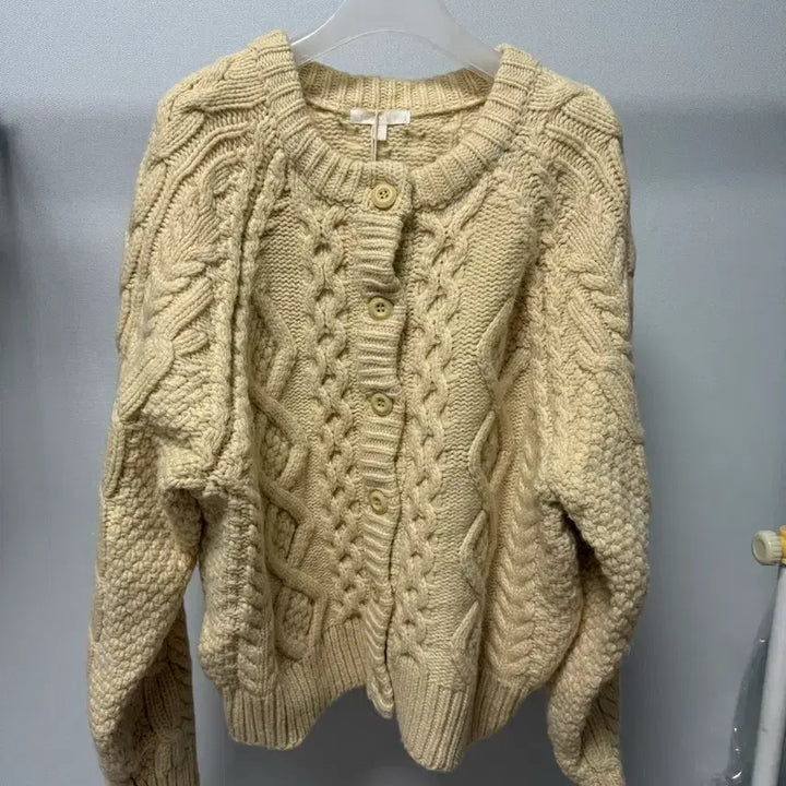 [BUNJANG] Grove Cable Knit Cardigan / 그로브 꽈배기 가디건