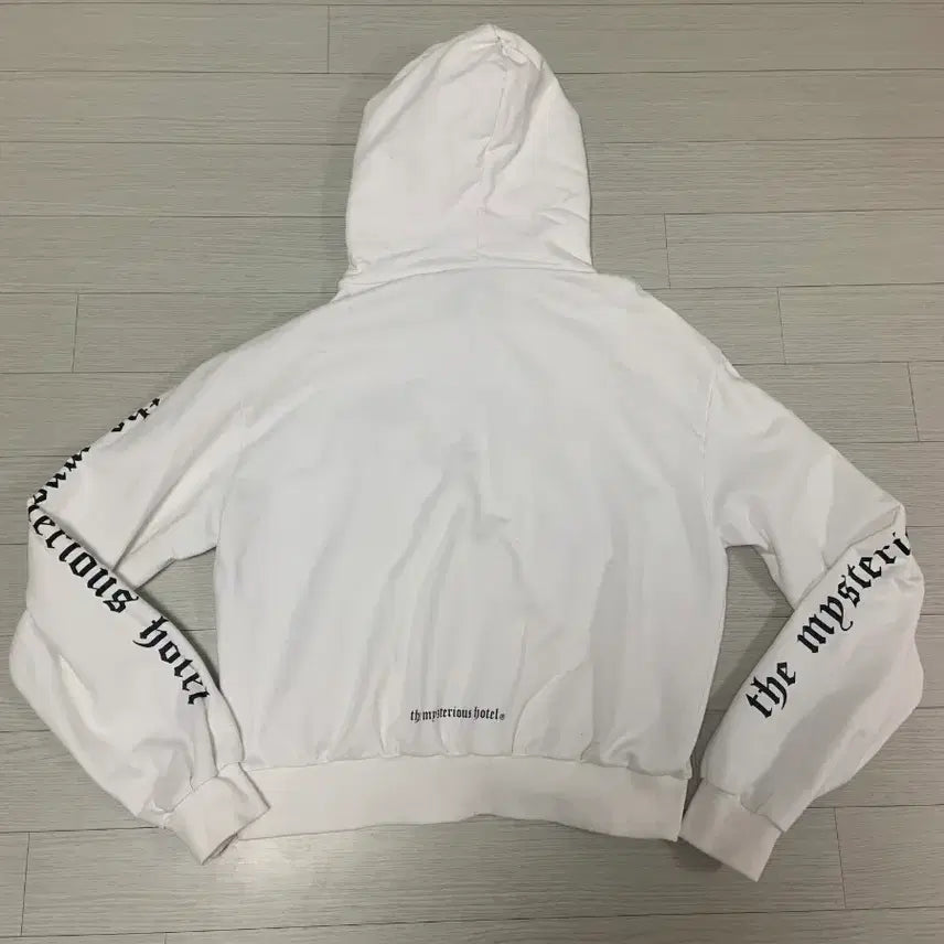 [SOLD OUT] 더미스테리어스 호텔 데빌 후드집업 F