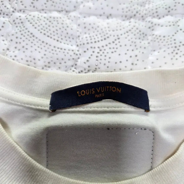 [BUNJANG] Louis Vuitton Airplane LV Big Logo T-shirt / 루이비통 비행기 LV 빅로고 반팔 티셔츠 S 남녀공용