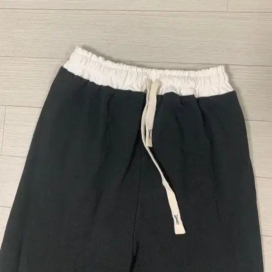 [SOLD OUT] 와이드 밴딩 팬츠 슬랙스 팬츠 일자핏 프릴팬츠