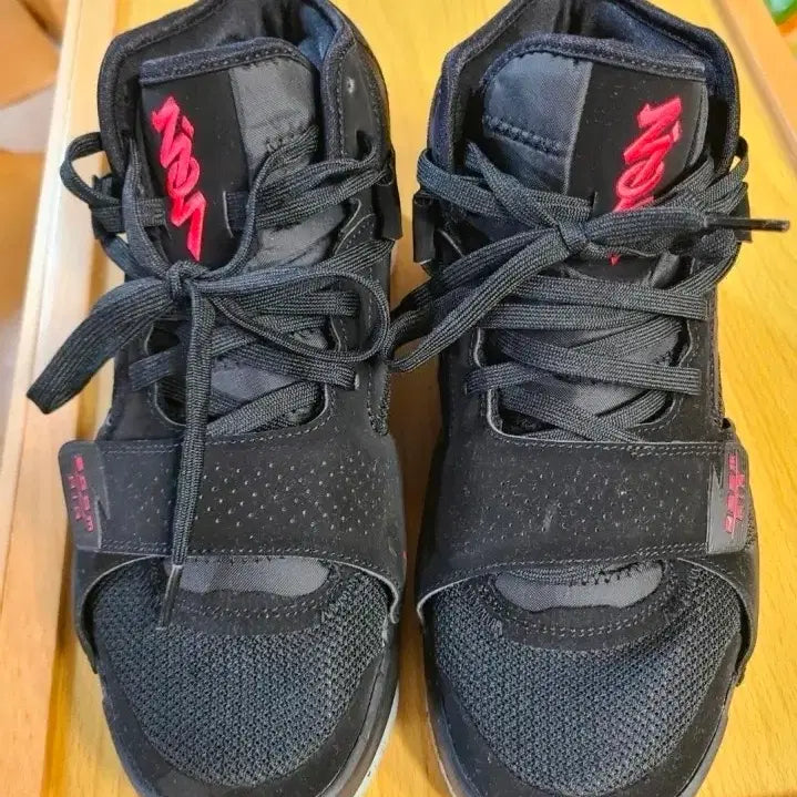 [SOLD OUT] 자이언2 나이키 농구화 275 새상품급
