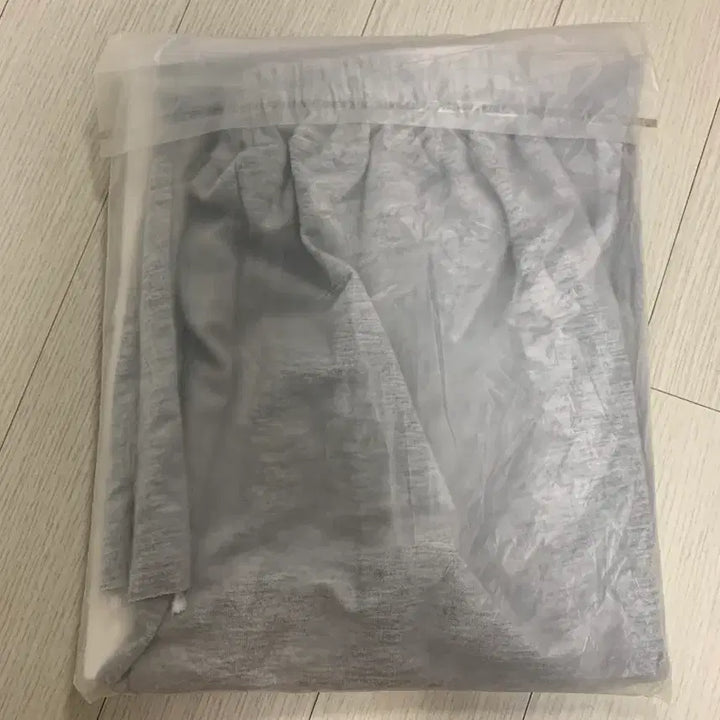 [SOLD OUT] 새것)찢와이드바지 컷팅 트임 트레이닝바지 회색