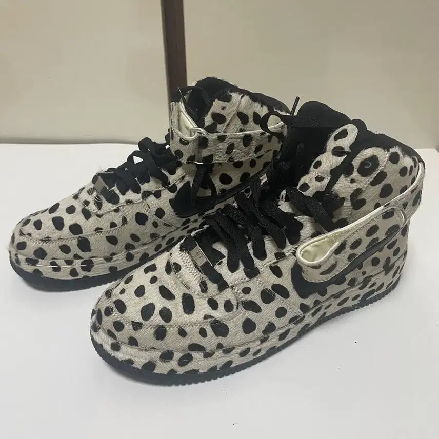 [BUNJANG] NIKE Air Force 1 High Premium Harako Dalmatian Custom Sneakers / 나이키 에어 포스 1 (달마시안) 송치