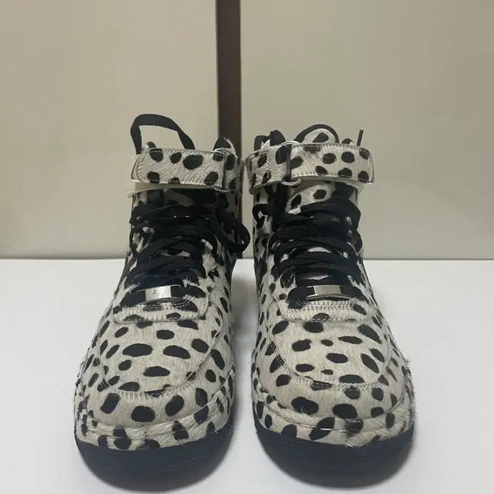 [BUNJANG] NIKE Air Force 1 High Premium Harako Dalmatian Custom Sneakers / 나이키 에어 포스 1 (달마시안) 송치
