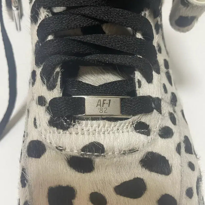 [BUNJANG] NIKE Air Force 1 High Premium Harako Dalmatian Custom Sneakers / 나이키 에어 포스 1 (달마시안) 송치