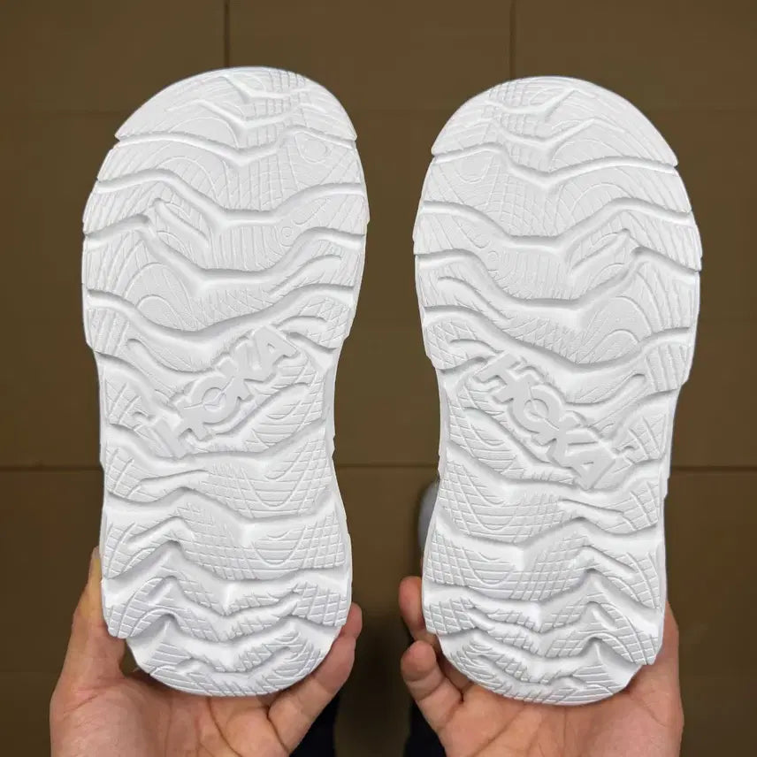 [BUNJANG] Hoka Restore TC All White Hiking &amp; Trekking Shoes / 호카  리스토어 TC 올화이트