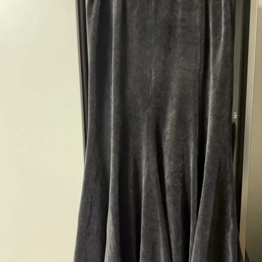 [BUNJANG] Thursday Island Long Skirt / 써스데이아일랜드