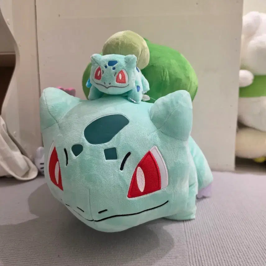 [BUNJANG] Pokemon Bulbasaur 45cm Large Plush Toy &amp; 13cm Keychain Set / 포켓몬 이상해씨 45cm 대형 인형 13cm 키링 세트