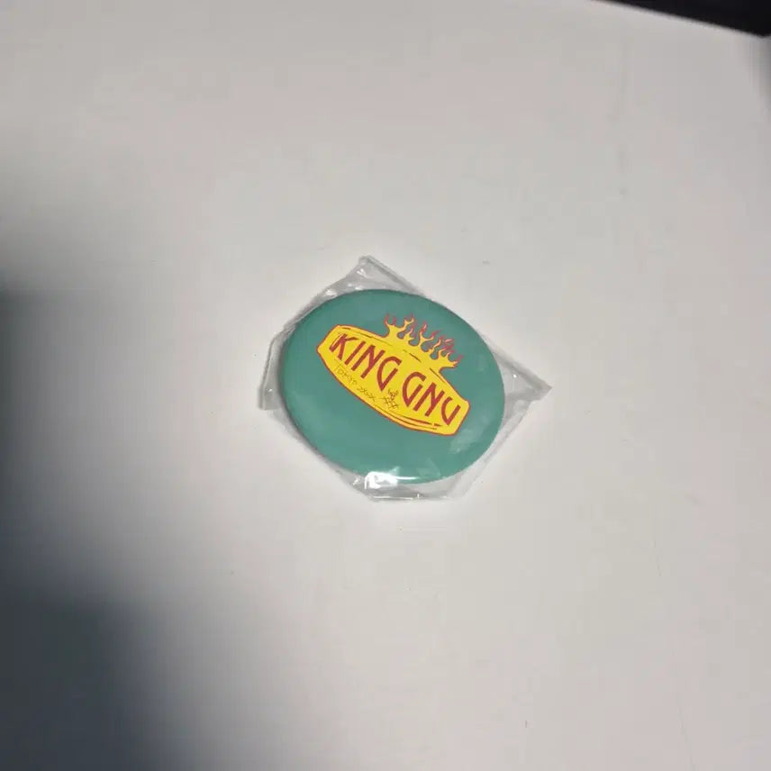[BUNJANG] King Gnu Pin Badge / 킹누 (king gun) 핀뱃지