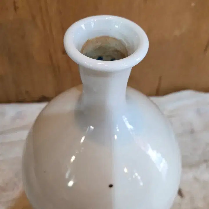 [BUNJANG] Japanese Colonial Period White Porcelain Vase / 일제강점기 백자 주병