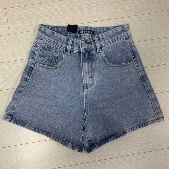 [SOLD OUT] 핫팬츠 반바지 청바지A라인반바지S