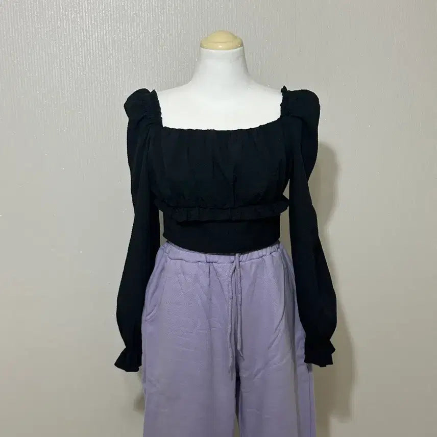 [BUNJANG] Pale Jade Jacquard Frill Blouse / 페일제이드 자가드 프릴 블라우스