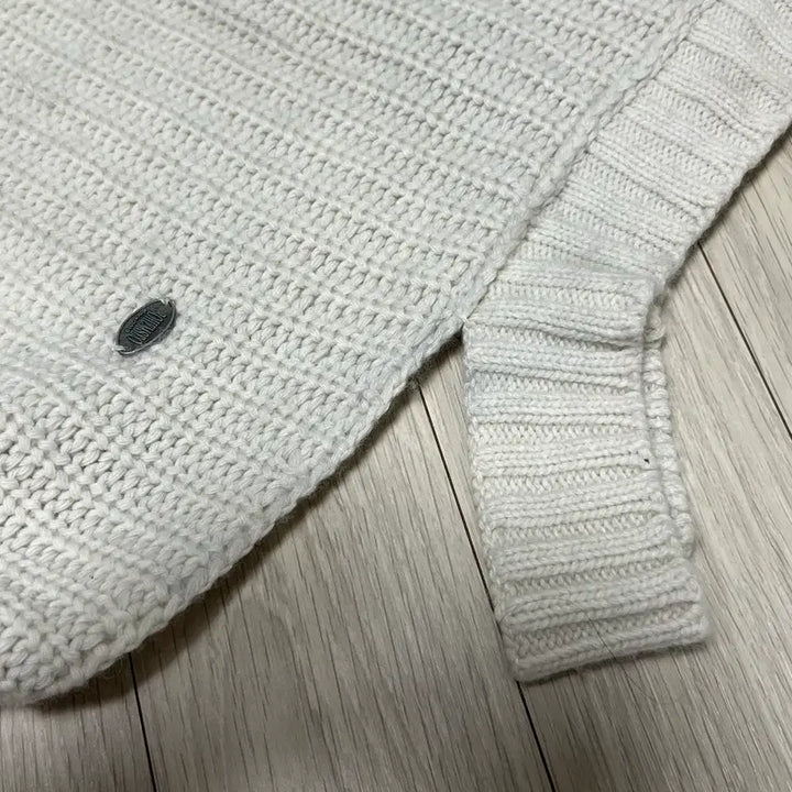 [BUNJANG] Bohemian Seoul Cutout Loose Fit Knit Cream / 보헤미안서울 컷아웃 루즈핏 니트 크림