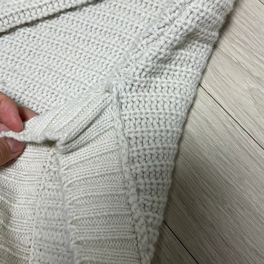 [BUNJANG] Bohemian Seoul Cutout Loose Fit Knit Cream / 보헤미안서울 컷아웃 루즈핏 니트 크림