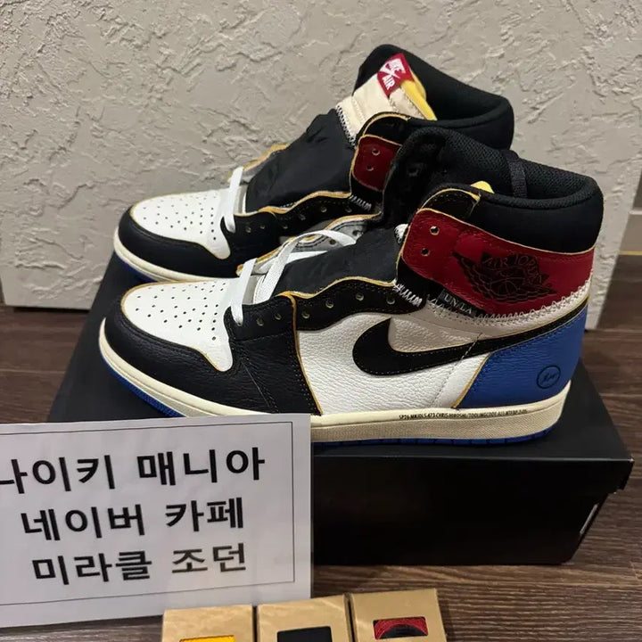 [BUNJANG] Jordan Fragment Union Jordan 1 Black Varsity Red Sneakers / 조던 프라그먼트 유니온 조던1 블랙엔바시티레드 280