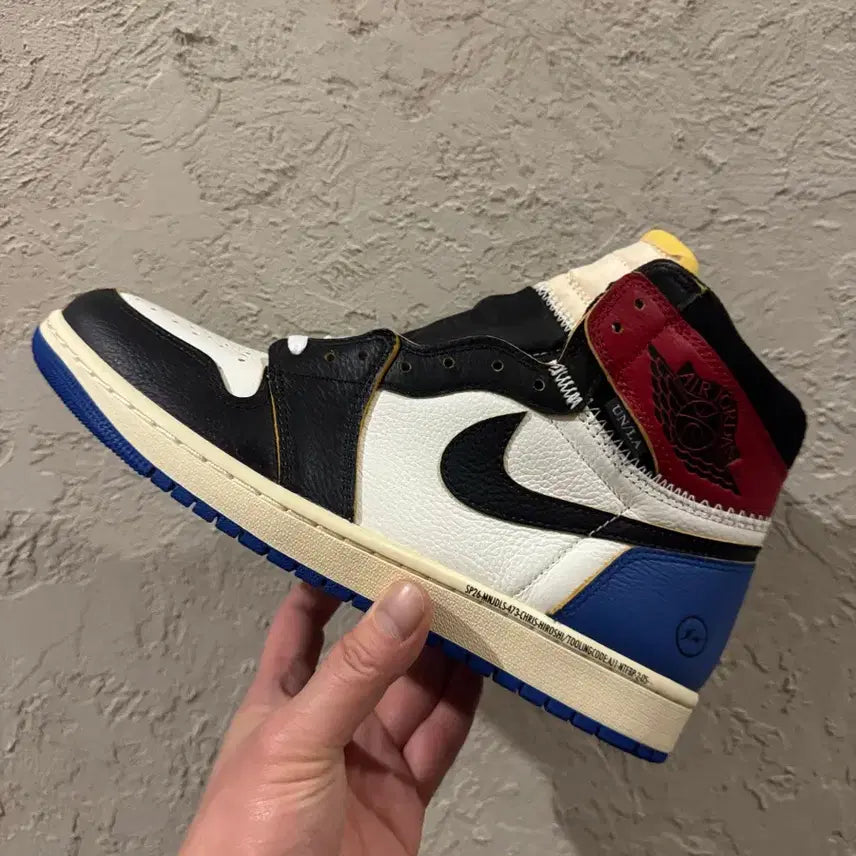 [BUNJANG] Jordan Fragment Union Jordan 1 Black Varsity Red Sneakers / 조던 프라그먼트 유니온 조던1 블랙엔바시티레드 280