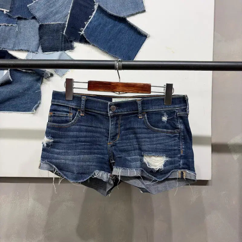[BUNJANG] Abercrombie &amp; Fitch Distressed Denim Shorts / (25인치) 아베크롬비 여성 Y2K 디스트로이드 데님 숏팬츠 청반바지
