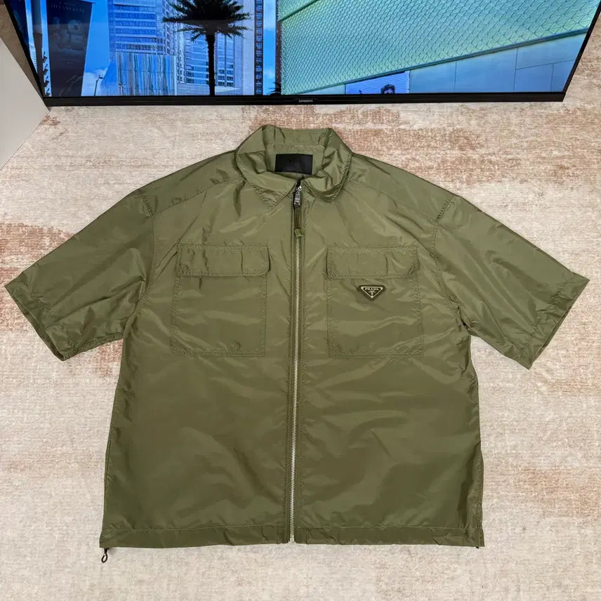 [BUNJANG] Prada Nylon Zip-Up Short Sleeve Casual Shirt / 프라다 반팔 나일론 집업 카기 캐쥬얼스타일