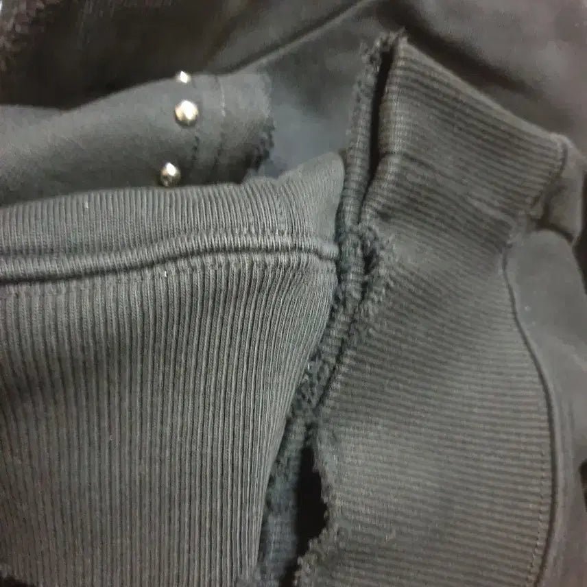 [BUNJANG] MM6 Maison Margiela Studded Hoodie XL / 마르지엘라 MM6 스터드 후디 블랙 XL