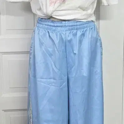 [BUNJANG] Adidas Satin Frill Three-Stripe Track Pants / 아디다스 새틴  프릴삼선 트랙팬츠