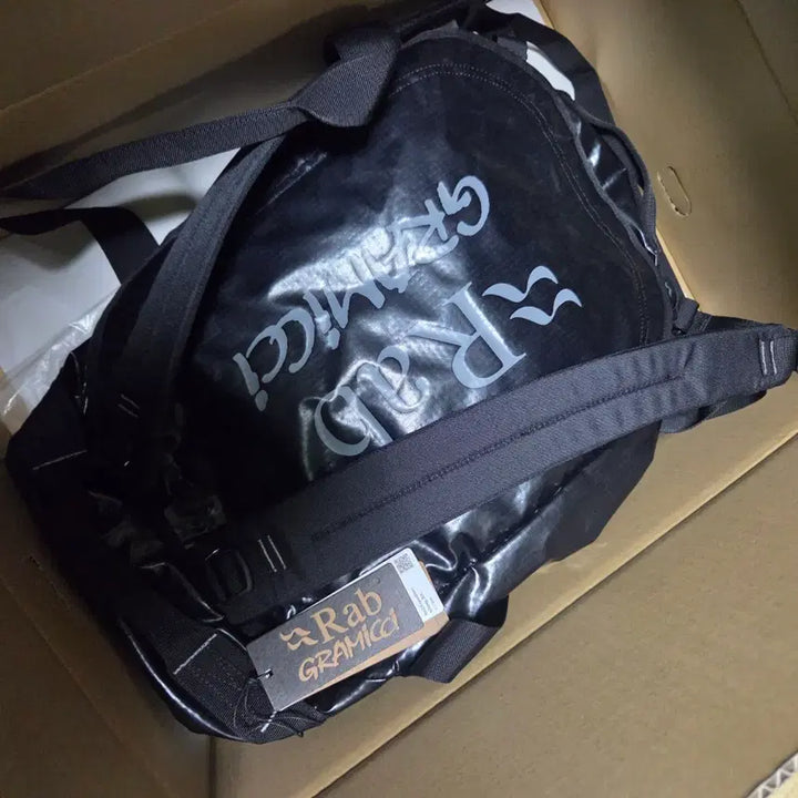 [SOLD OUT] Rab 그라미치 Expedition Kitbag 30L 블랙