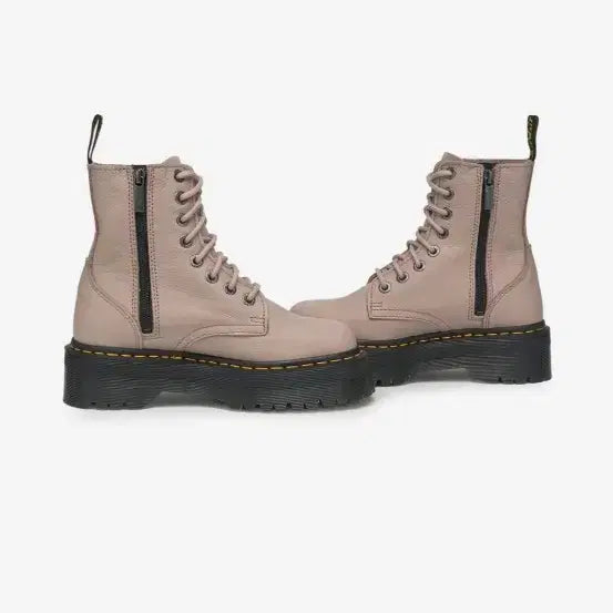 [BUNJANG] Dr. Martens Jadon III Vintage Taupe Boots / 닥터마틴 제이든 III 빈티지 토프 240