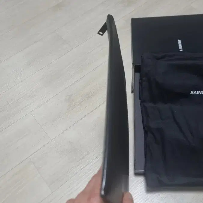 [BUNJANG] Yves Saint Laurent Clutch Bag / 입생로랑클러치백